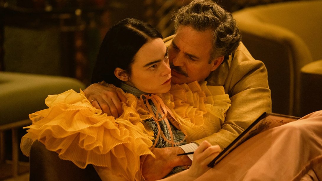 thedailies's tweet image. 🚨📅 Mark your calendars for December! Emma Stone&apos;s &apos;Poor Things&apos; release has been rescheduled. 🎬🌟 #PoorThingsMovie #ReleaseUpdate #MovieNews 🎥🗓️