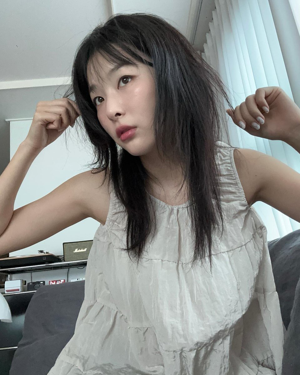 seulgikpics's tweet photo. SEULGI IS SO PRETTY https://t.co/CdcsuQo4A5