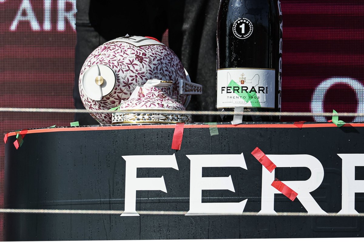 F1's tweet photo. One smashing podium ๐ฌ
#F1 #HungarianGP https://t.co/RyyDPnUb5Q