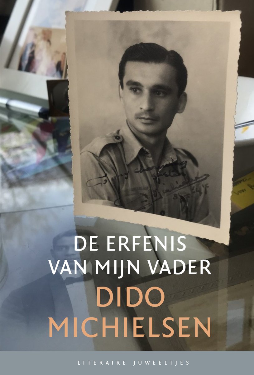 Van @DidoMichielsen een verhaal dat dicht op haar eigen huid zit. “Over mijn vader en mij – wat moet ik vinden van een afwezige vader, die in een krijgsgevangenkamp zat en vocht voor het KNIL? Met de kennis van nu?” Het is een heel fraaie literaire worsteling geworden.
