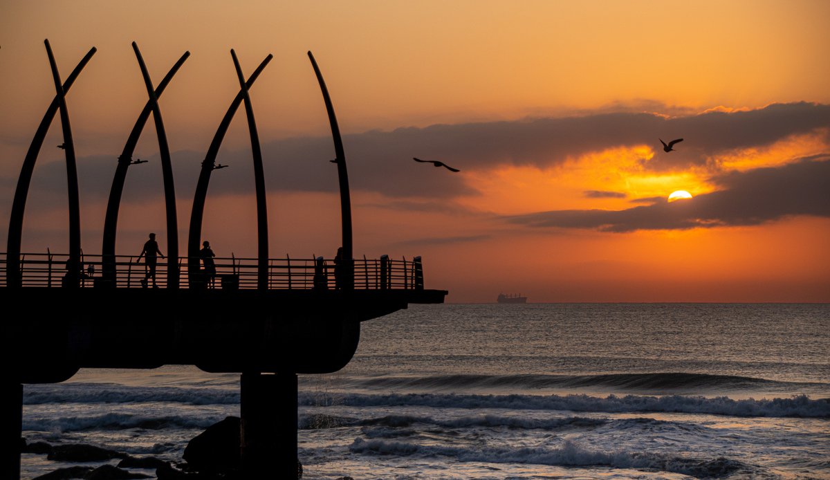 Umhlanga`s award winning pier looking stunning. 
<a href="/southafricauk/">South African Tourism</a> <a href="/durbantourism/">Durban Tourism</a> @TourismKZN 
#Umhlangaaccommadation