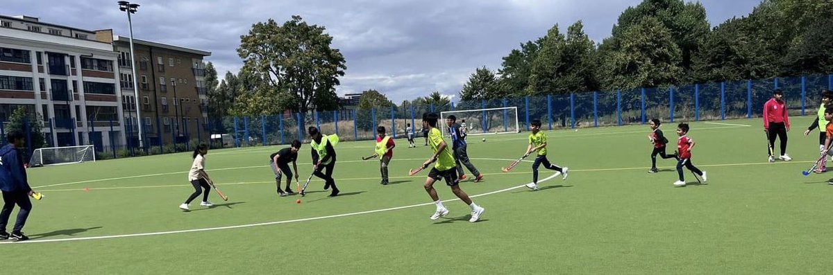 TH_HockeyClub's tweet photo. We had very good turn out for our summer hockey program.
This is continuing grow the sport of hockey in one of the most deprived areas of England.
Please spread the word and come along as this runs for the next 3 weeks every Mon & Tue 12.30-2pm
#sportingequals
#englandhockey https://t.co/zyhX3BnsKB