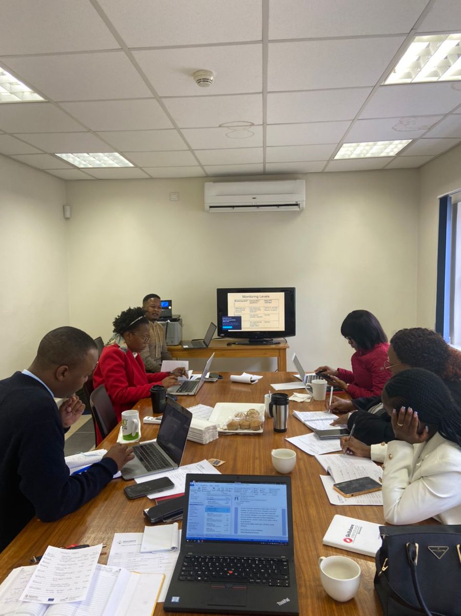 O_Brochenin's tweet photo. And it’s a wrap! The four grantee associations have successfully concluded their capacity building workshop on project cycle management! ✅
The 🇫🇷 embassy and 🇧🇼 council of NGOs @BONCONGO2 are working together to support women's empowerment.
@IHA_BW 
#PISCCA #womenempowerment https://t.co/YVaGaeNKTR