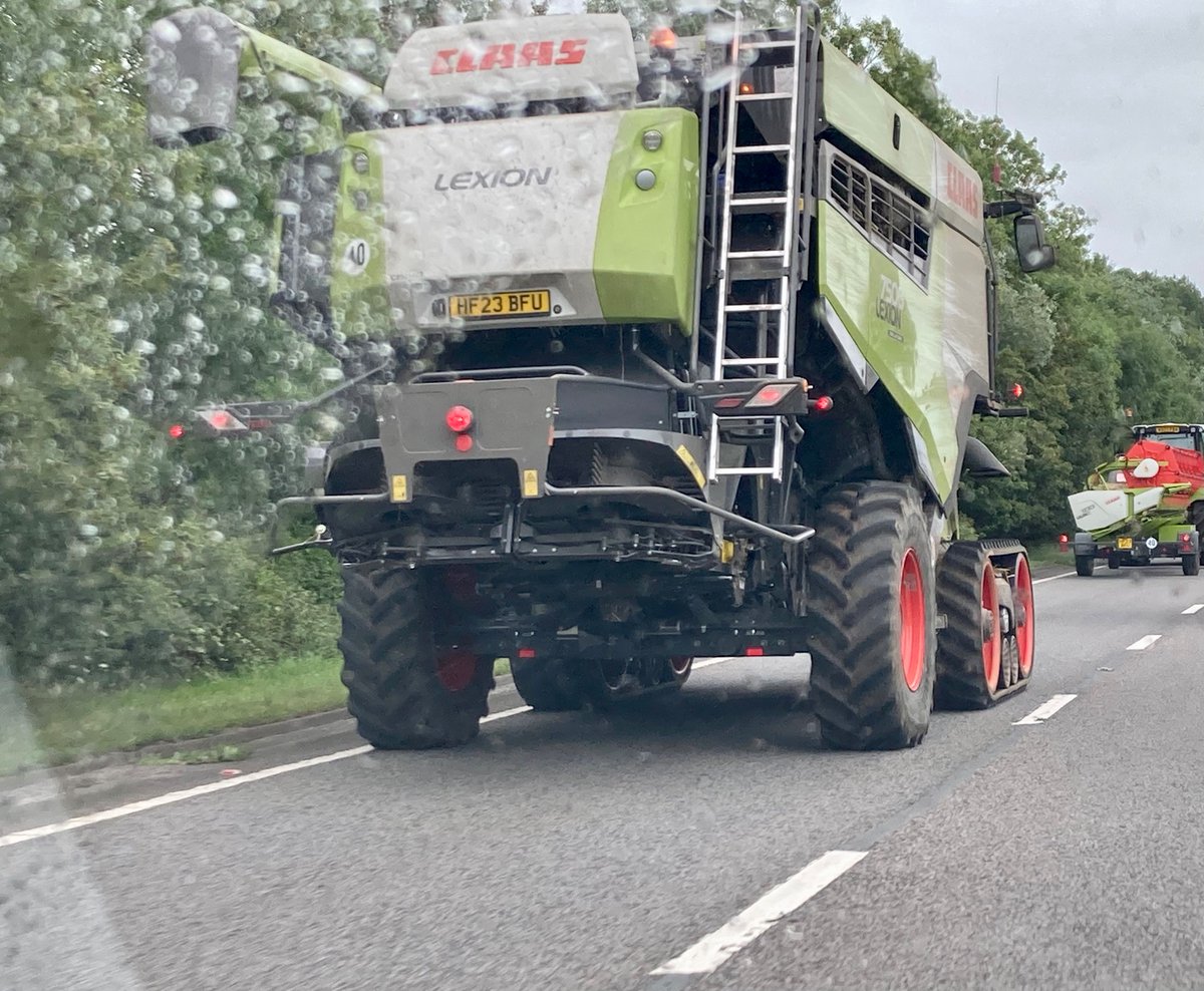 Apropos of absolutely nothing, this vehicle has a 23 plate, and that means the owner has a brand new combine harvester, and we’re in Somerset, so… 🎼 In related news, wife has threatened to drop me in the nearest lay-by.