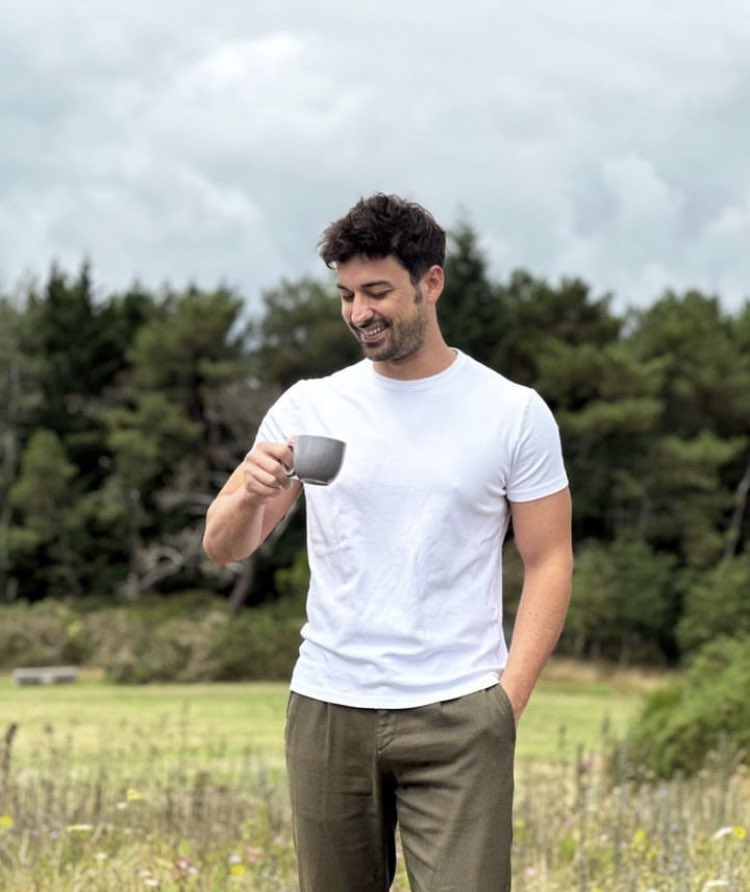 MuzikveTV's tweet photo. Keyfi yerinde bir #AlpNavruz 😎💥 https://t.co/MkAt6Agw9B