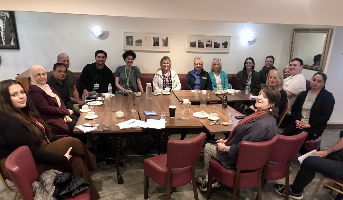 Exciting meeting today to launch the first Renfrewshire Third Sector Asylum Network to provide better support and links with asylum seekers for charity and voluntary organisations!  <a href="/EngageNews1/">Engage Renfrewshire</a> <a href="/InspiringFamil5/">Inspiring Families Development Network Scotland.</a> <a href="/McBrideEngage/">Alice McBride</a> @JHamilton_ERen <a href="/InspiringFamil5/">Inspiring Families Development Network Scotland.</a> #mearsgroupplc