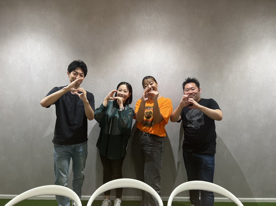 Chanaya_1118's tweet photo. 本日もお疲れ様でした☺️❣️

新人店長研修！学びだらけの時間！
なるほど💡の連続でとても楽しい時間でした！
後藤さん、お忙しい中ありがとうございました🙇🏻‍♀️
これからまだまだよろしくお願いします🙇🏻‍♀️🔥🔥

全スタッフさんとのmtgが終わりました☺️🔥

#ハッピーあやピ
#毎日投稿100日目 https://t.co/wSrLEJpxW4