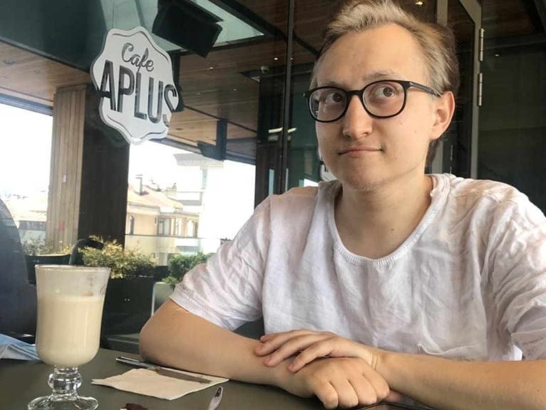 Sevgili Arkadaşlar, değerli  dostumuz Ahmet Hulusi Bulut'u 30 Temmuz 2023 Pazar Günü Saat 16:30'da ziyaret edeceğiz. Bize eşlik etmek isteyen arkadaşlarımızı söz konusu gün ve saatte Çobançeşme Kabristanı Yenibosna Metrobüs Durağı yönündeki girişinde bekliyor olacağız.