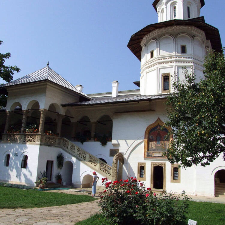 Alianta_US's tweet photo. Dive into Romania's incredible heritage. Did you know Romania is home to 9 UNESCO World Heritage Sites? Explore these cultural and natural treasures here: https://t.co/retetdfhGD 🌍 #UNESCO #RomanianHeritage #Alianta https://t.co/eYpr1ixHm9