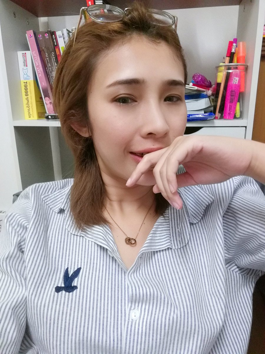 vashijah's tweet photo. แค่เธอรับสภาพหลังเลิกงานเราได้  ก็ตรงสเปกเราแล้ว555
#ชอบผู้หญิง #เลสเบี้ยน https://t.co/w5NSUInCx5