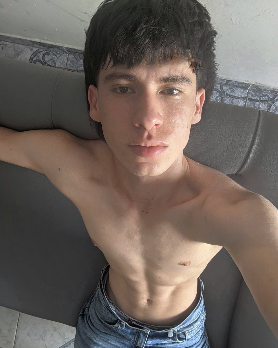 sebascol20034's tweet photo. Hi boys https://t.co/e6EV8gfPtd