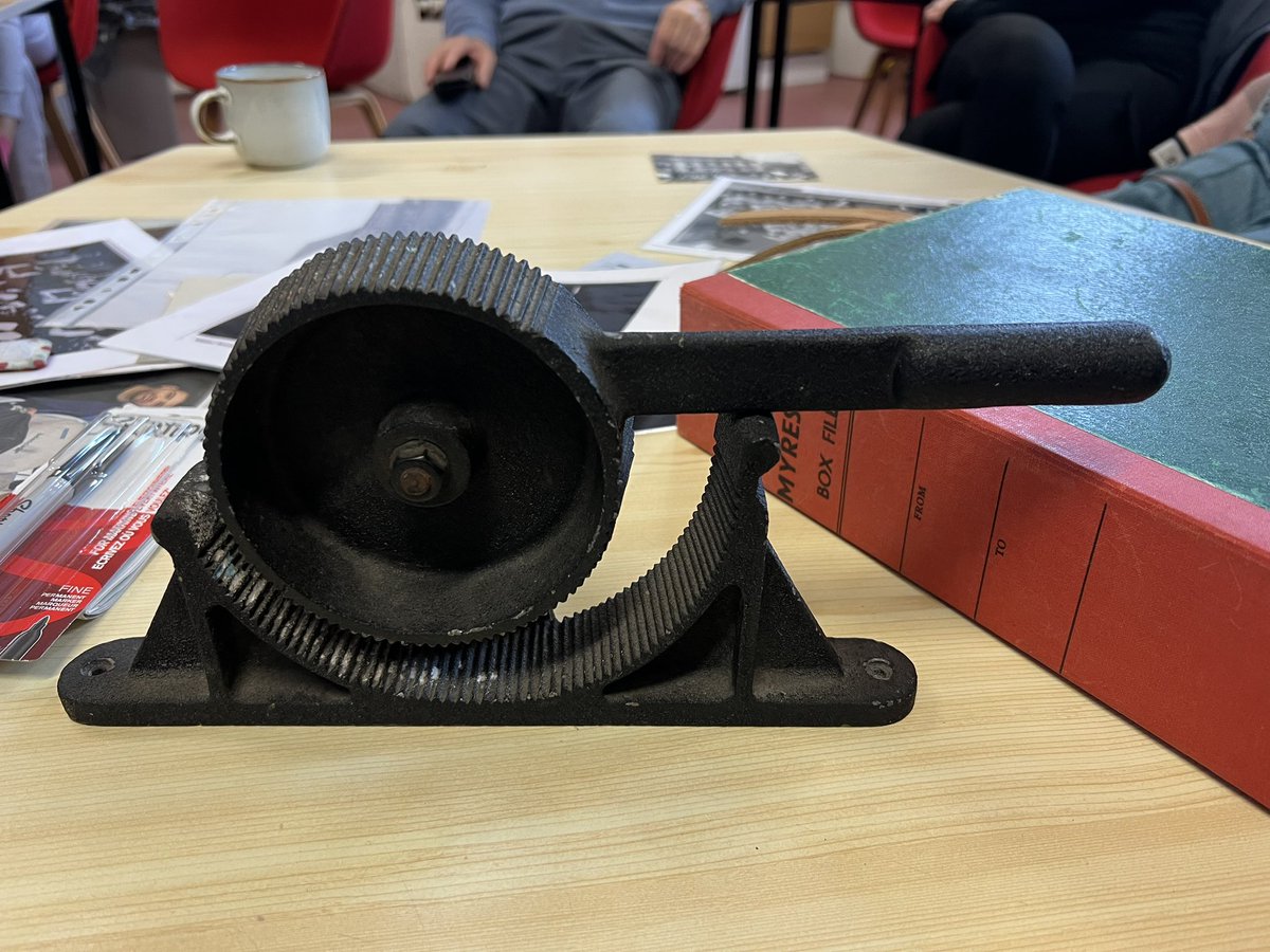 Okay twitter what is this? Around 1910 Scotland ….. #antique #antiqueroadshow #artefact