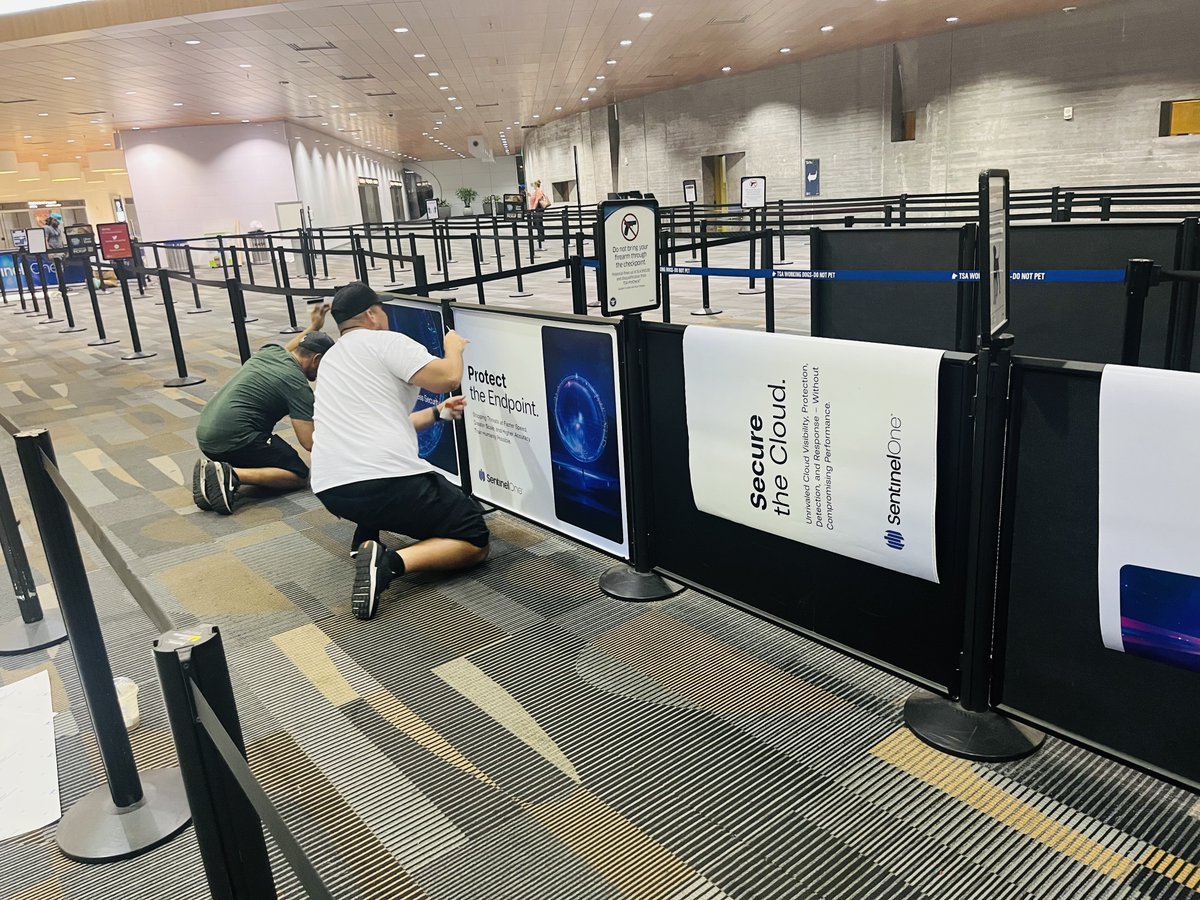 OAICorp's tweet photo. These Stanchions we branded at the Tampa International Airport are ready to welcome guests and deliver the message! 
.
.
.
#visualbranding #branding #brandedenvironments #stanchions #tampaairport https://t.co/inC708aMVd