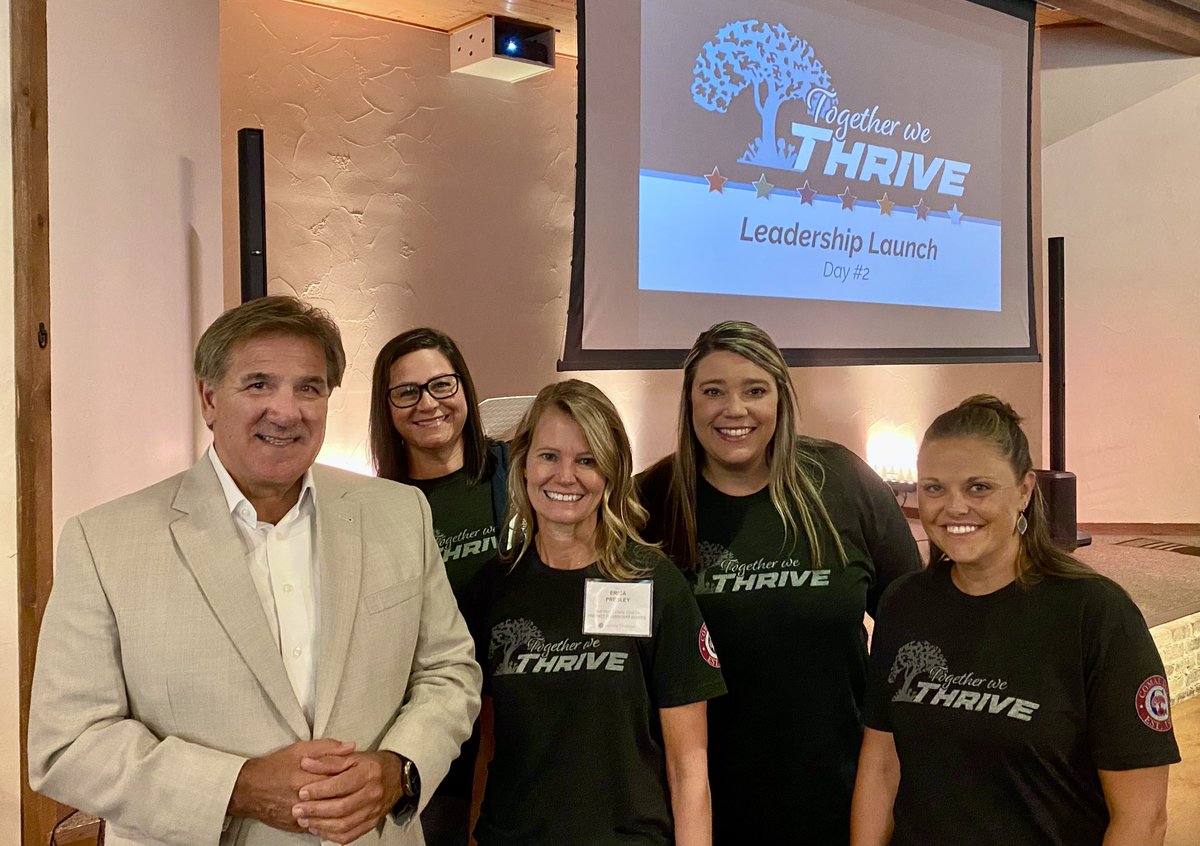 Fangirling with <a href="/smventura/">Steve Ventura</a> at Leadership Launch day 2! <a href="/ericapresley2/">ericapresley</a> #comalisd #TogetherWeThrive