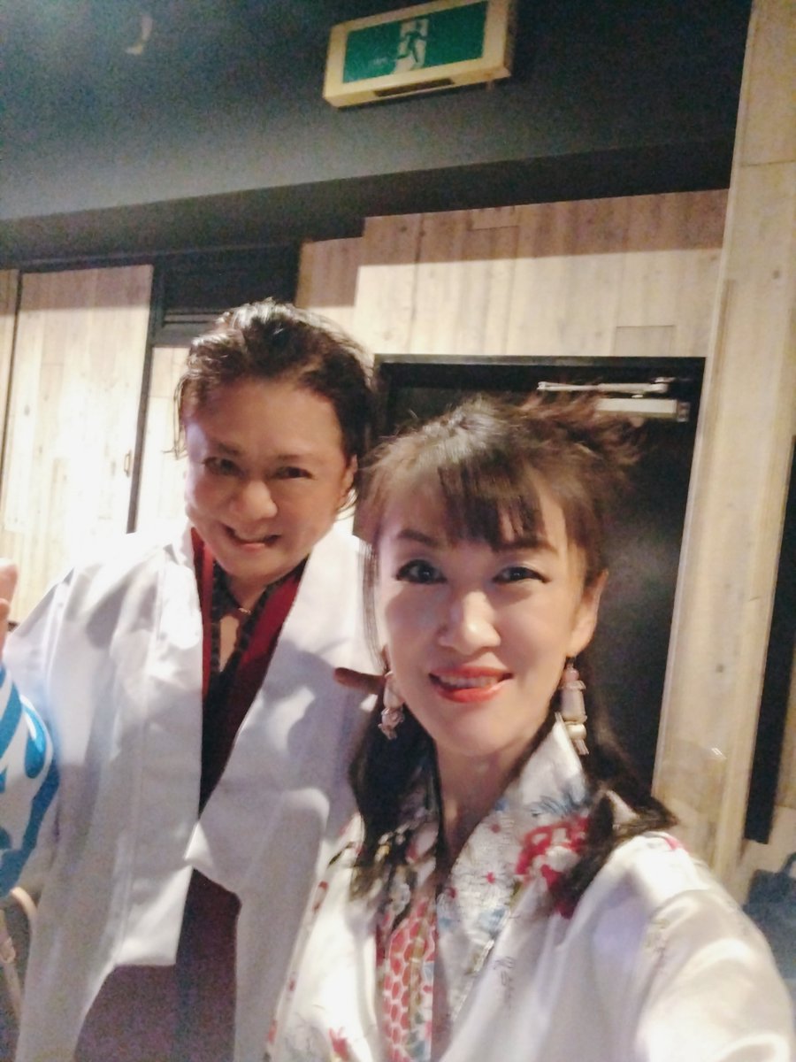momo_midorino's tweet photo. 映画🎬「春・夏・秋・冬」の撮影でした!Rayバンドのキーボード、春山理香役を演じさせていただきました。
楽しかったです!役の幅が広がった気がします😆
#映画春夏秋冬
#RayBand
写真はSNS、拡散OKとのことで掲載してます。 https://t.co/DsJMzQdLd8