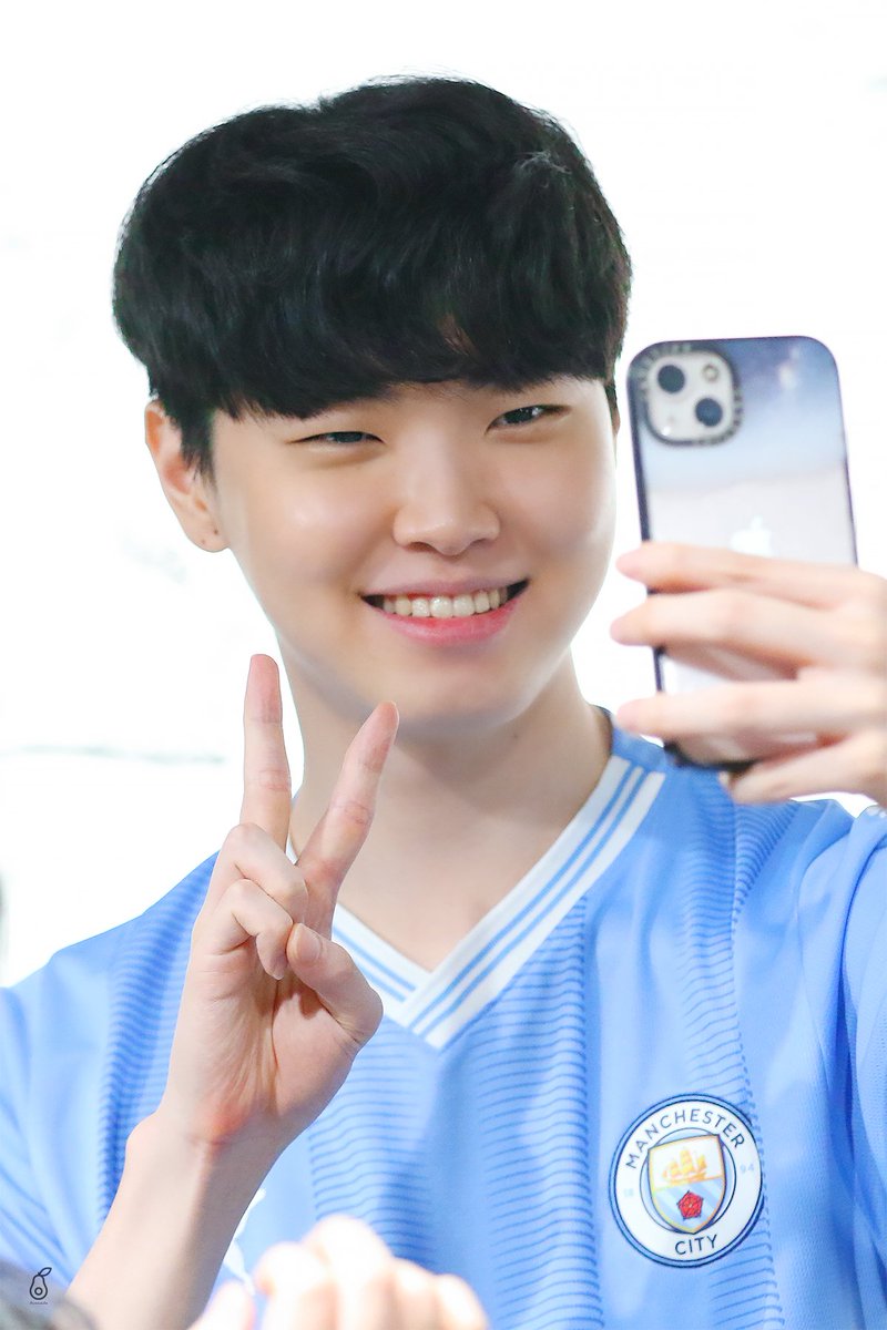 230726  GEN vs LSB

젠지는 하늘색으로 유니폼을 바꿔라!!! 

#GENG #젠지 #Chovy #쵸비 #정지훈