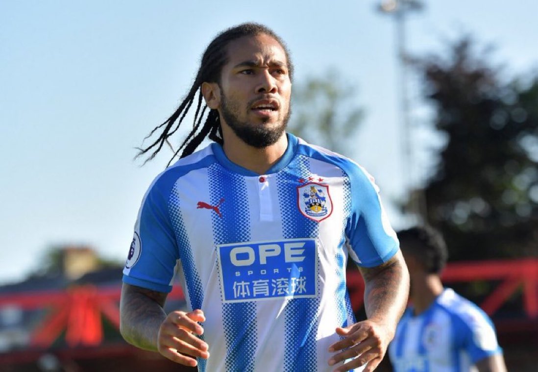 secondtierpod's tweet photo. Random footballer of the day:

Former Huddersfield winger Sean Scannell.

#HTAFC https://t.co/f9EoWCPZaU