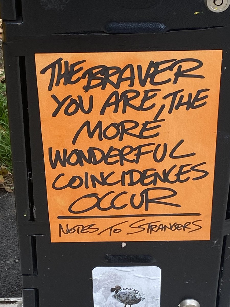 Curry_Paradise's tweet photo. Synchronicities..😎 #CarlJung #notestostrangers #brixton https://t.co/mcZY0lZhEg