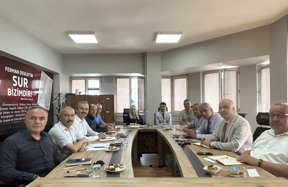 2023-2024 Eğitim Öğretim Yılı hazırlıkları kapsamında İl Müdürümüz Züleyha Aldoğan Başkanlığında; İlçe Milli Eğitim Müdürlerinin katılımıyla bilgilendirme ve değerlendirme toplantısı gerçekleştirildi. 

<a href="/tcmeb/">Millî Eğitim Bakanlığı</a> <a href="/Yusuf__Tekin/">Yusuf Tekin</a> <a href="/zuleyhaaldogan/">Züleyha Aldoğan</a>