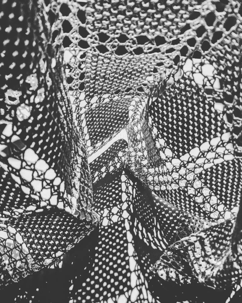 orpheusnorth's tweet photo. MY DEAR MOTHER'S LACES... SKETCHES OF REFLECTIONS...
Sevgili Annemin Dantelleri... Yansımaların eskizleri... ENTEL-DANTEL HİKAYELER!...
#laces #reflections #sketch #sketchingstories #rhythm #waves #knitting #knittingstories #shadows #nature #onlight #ropes #helsinki #finland https://t.co/0T1lYJmVXa