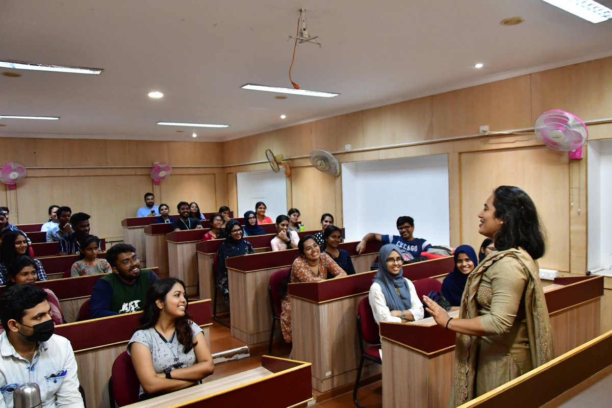 CPPRIndia's tweet photo. Inspiring young minds to engage in thought-provoking discussions on public policies and the role of markets at the Department of Applied Economics, @CUSAT , Ernakulam.
#collegeworkshop #publicpolicy #CPPRAcademy #Markets #cpprindia #futureleaders #YouthEmpowerment https://t.co/yFvYc8qryY