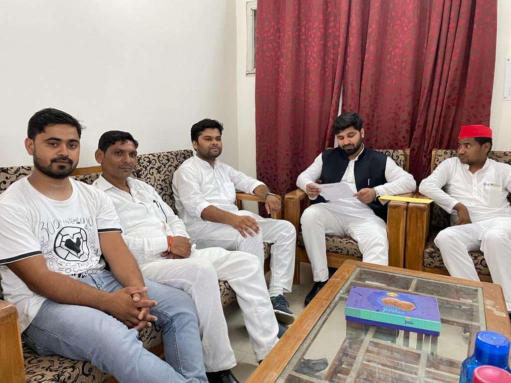 आप दोनों को पुनः राष्ट्रीय अध्यछ यूथ बनाए जाने पर शीर्ष नेतृत्व को धन्यवाद⁦⁦<a href="/samajwadiparty/">Samajwadi Party</a>⁩