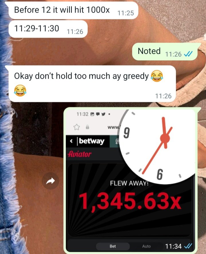 nowerooo's tweet photo. Yes yes yes dear money .. 💰 lemme give yall her handle https://t.co/eMBRdiSPhp