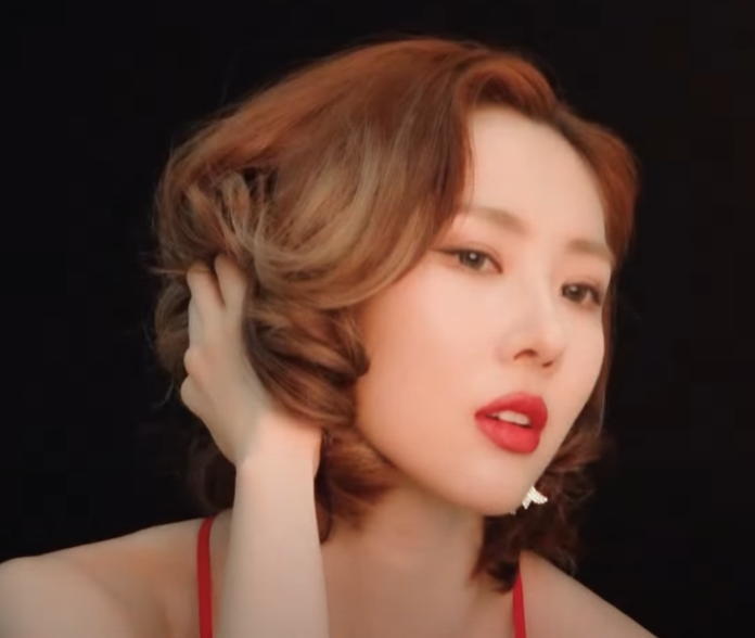 macaronji_'s tweet photo. HER FACE MUST BE ON EVERY COVER IT MUST BE EVERYWHERE EVERYONE MUST WORSHIP THIS WOMAN I'M DEAD SERIOUS https://t.co/HDdejAtQ7d