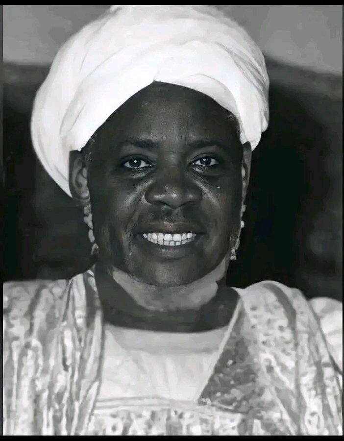 PrinceFally23's tweet photo. Quote ce tweet avec votre plus belle photo de maolana cheikh Ibrahima niass 🤩❤️ https://t.co/GCSR04F8Z6