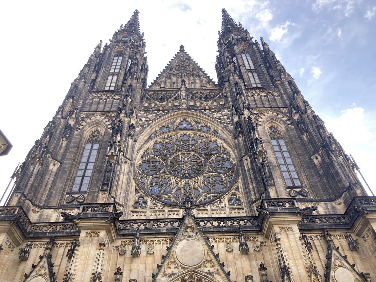 euro_tour's tweet image. プラハ(🇨🇿チェコ)。
聖ヴィート大聖堂。