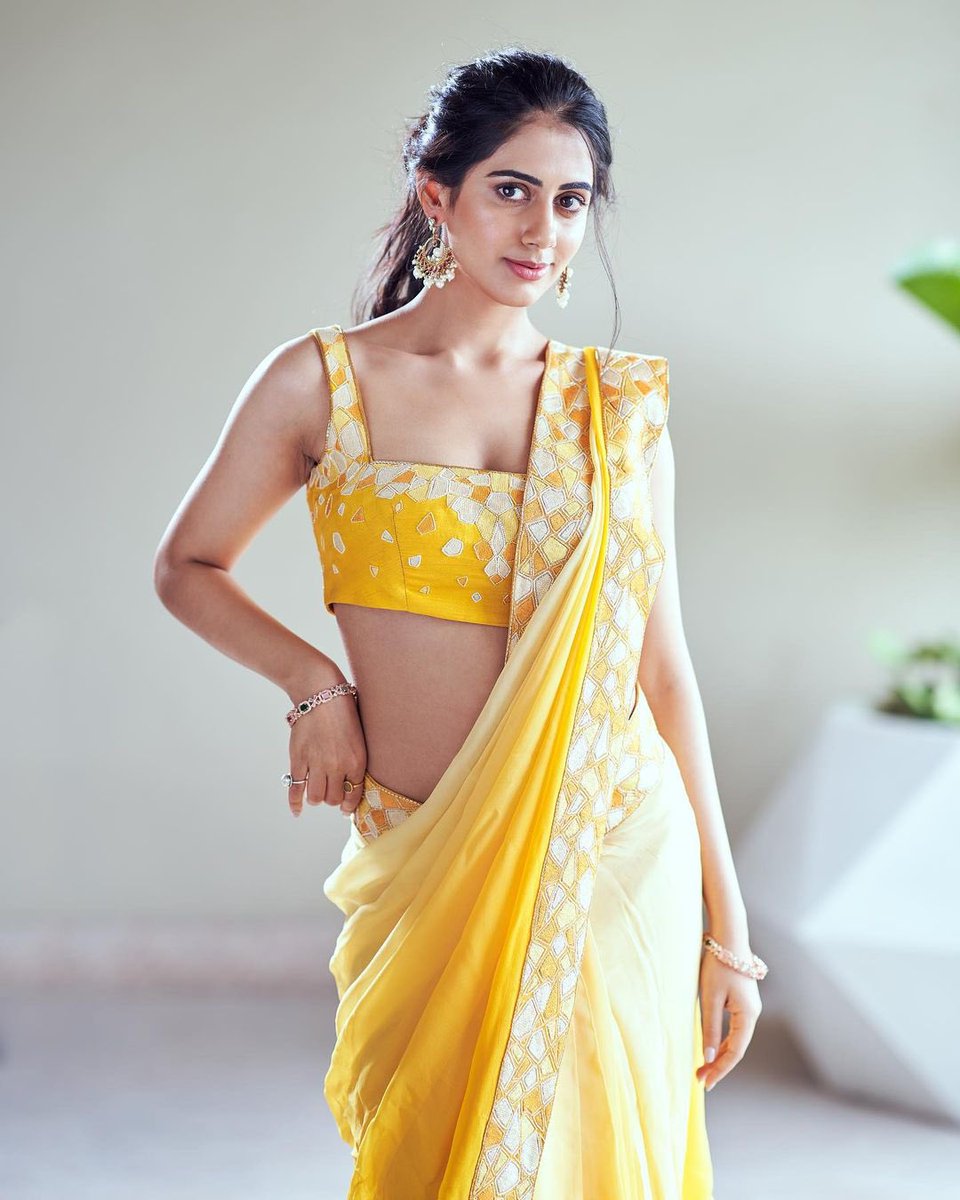 filmcrazymedia's tweet photo. Adorable Latest Clicks of @gehna_sippy ♥️😍
#GehnaSippy #Filmcrazy https://t.co/cnaGi68cuq