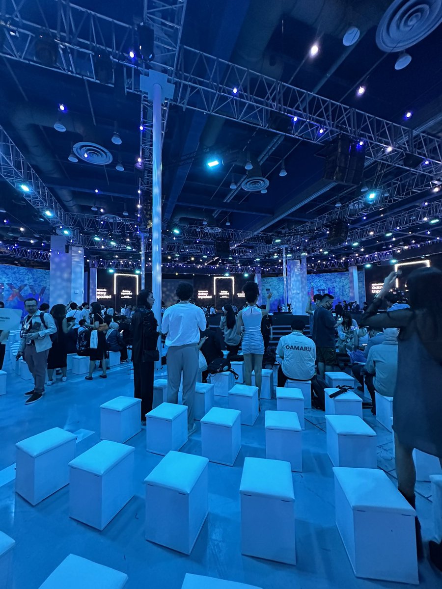 digitaldivepod's tweet photo. At unpacked! Instead of an episode this week we will be covering this via Twitter:) https://t.co/KjlACfWEoV