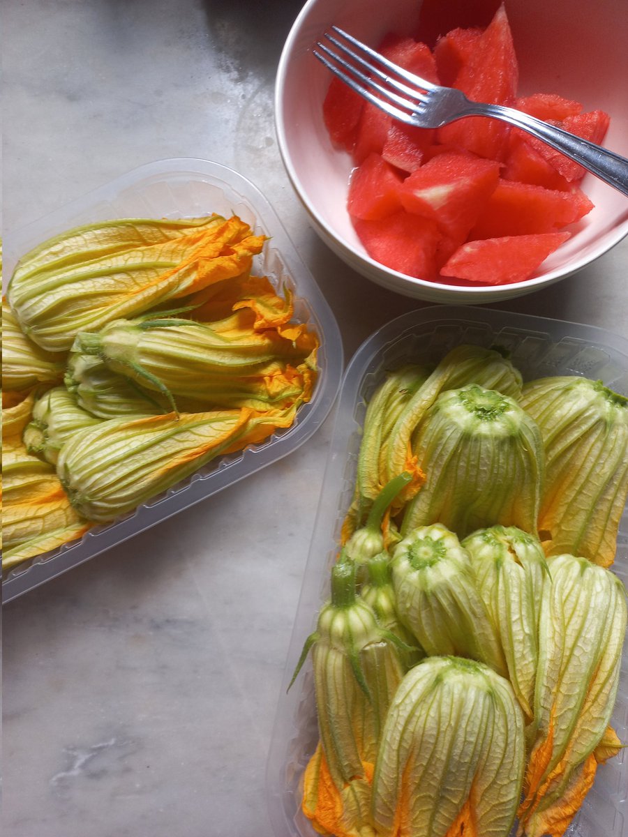 Ingredienten voor de lunch van straks. #Toscane #schrijfretraite