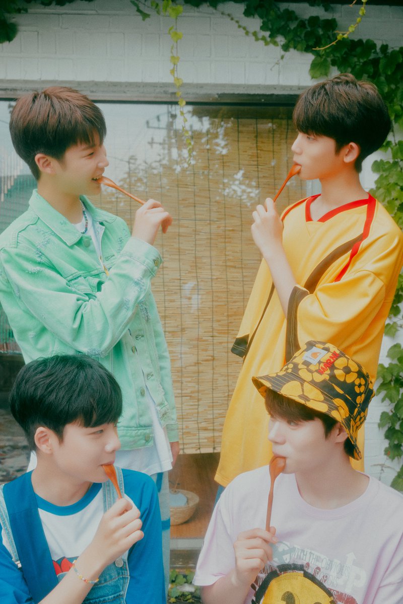 Concept Image #3 (여름 ver. - Unit)

더윈드 (The Wind) 1st Single Album
[Ready : 여름방학] 

2023.08.02 WED 6PM (KST)

#더윈드 #THEWIND #The_Wind
#Ready_여름방학 
#김희수 #KIMHEESOO
#최한빈 #CHOIHANBIN
#박하유찬 #PARKHAYUCHAN
#안찬원 #ANCHANWON