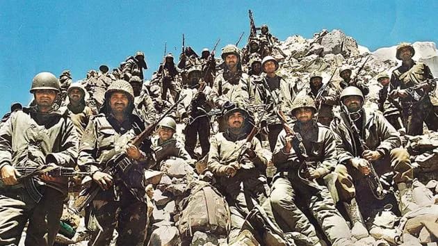 SandeepJshukla's tweet photo. Honoring the bravery &amp; sacrifice of our brave soldiers who secured our borders during the #KargilWar. Saluting the indomitable spirit of our armed forces! Let's remember their valor &amp; stand united in safeguarding our nation's integrity. 

Jai Hind🇮🇳  

#KargilVijayDiwas2023 https://t.co/QO0XQMNm5i