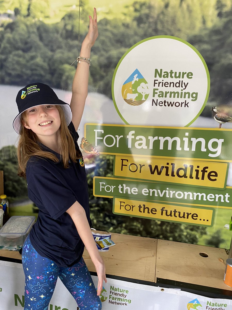 thinkingthea's tweet image. Volunteering at the #RoyalWelshShow 🏴󠁧󠁢󠁷󠁬󠁳󠁿Add your voice as a public supporter today to show the awesome farmers who help nature and the climate you love what they’re doing 👍 nffn.org.uk @nffnuk @royalwelshshow @TheCCoalition #nature 🌳🦉 #farming 🚜 #ClimateAction 💚