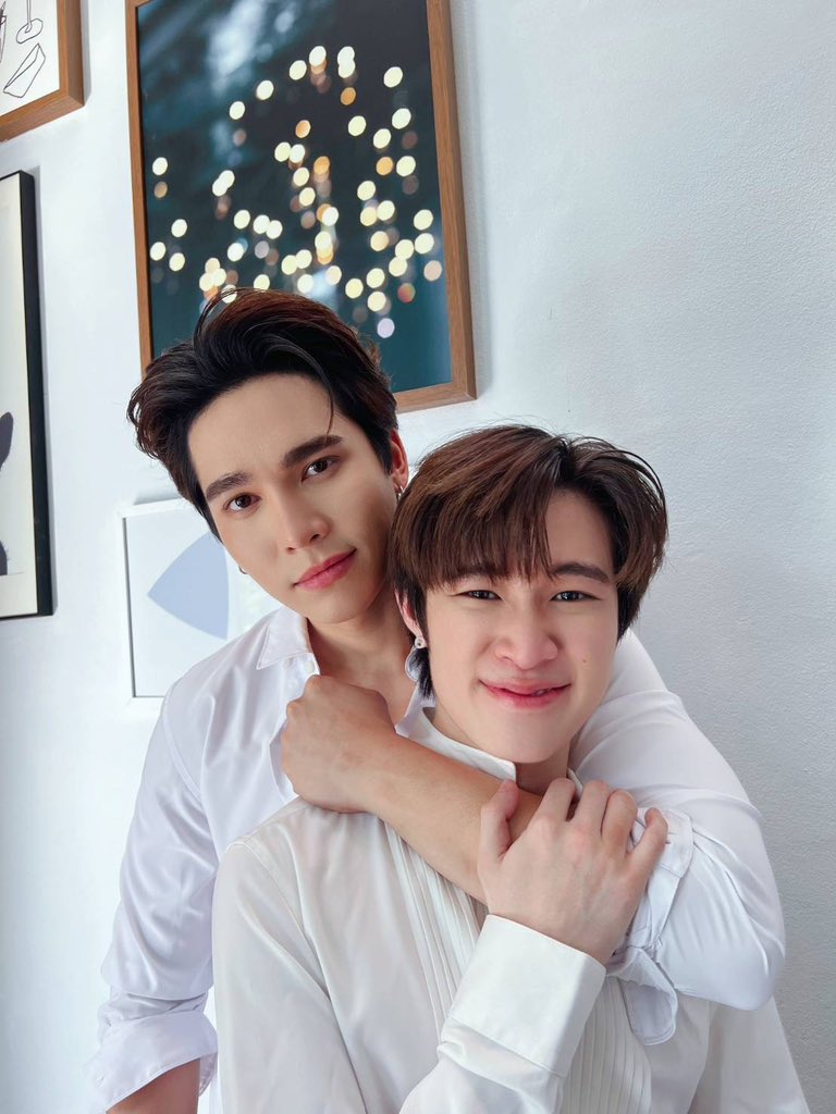 มีคนมาล็อค เอ้ย! มารับน้องคนเดียวกลับบ้านแล้วววว 💙💖

 #ดื้อเฮียปิดกล้องแล้ว
