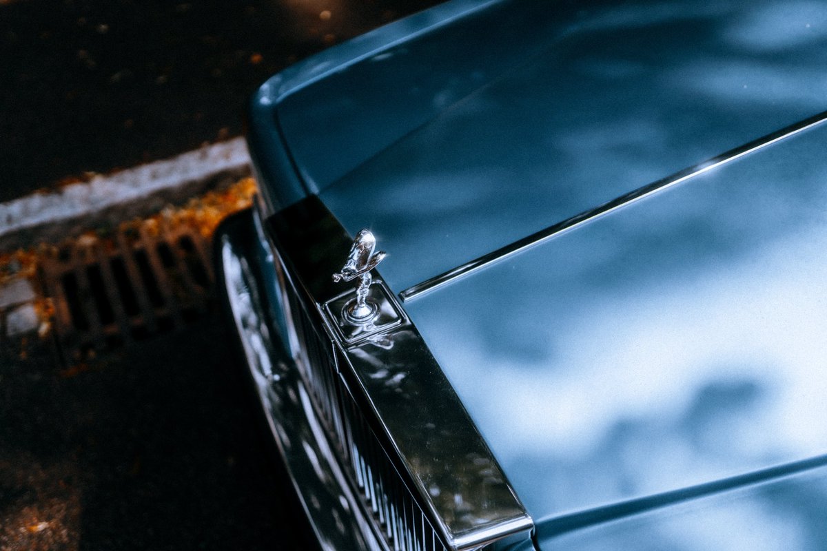 stinnalakota's tweet photo. Slammed Rolls-Royce 🤴🏼 https://t.co/t1d1DaNoO0