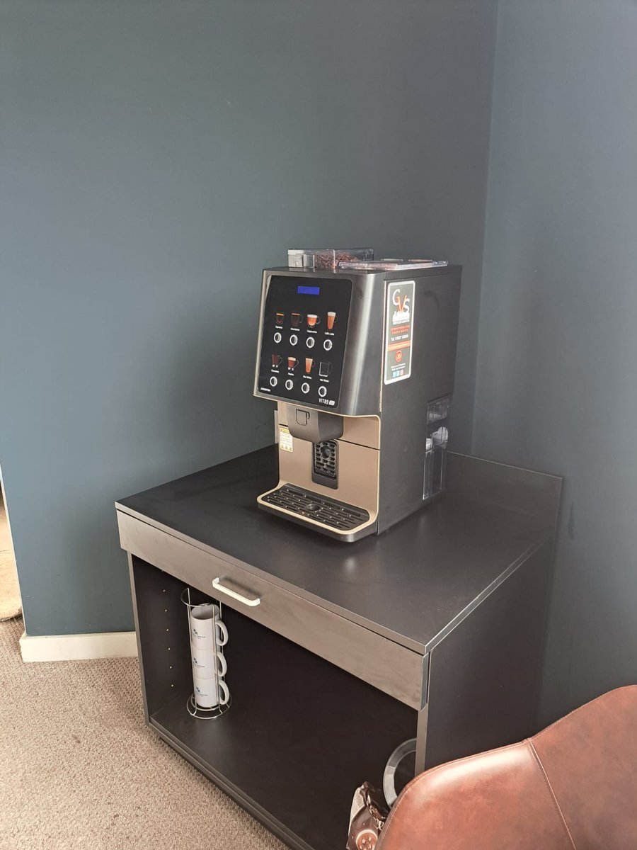 This little work horse was installed last week at a car sales waiting room in Warwick - self fill, no need for mains water - quality drinks every time ☕️ @coffetek 

Quality new table top producing quality bean to cup drinks every time 

#tabletop
#beantocupcoffee