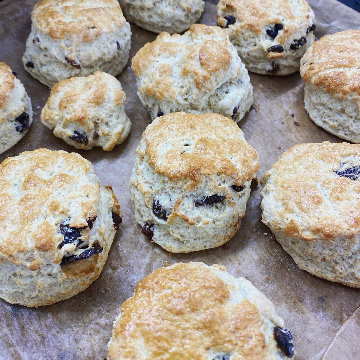 WillowBoughCake's tweet photo. Our scones are always made by hand by us especially for you 💕 https://t.co/F1xgxxkTZJ