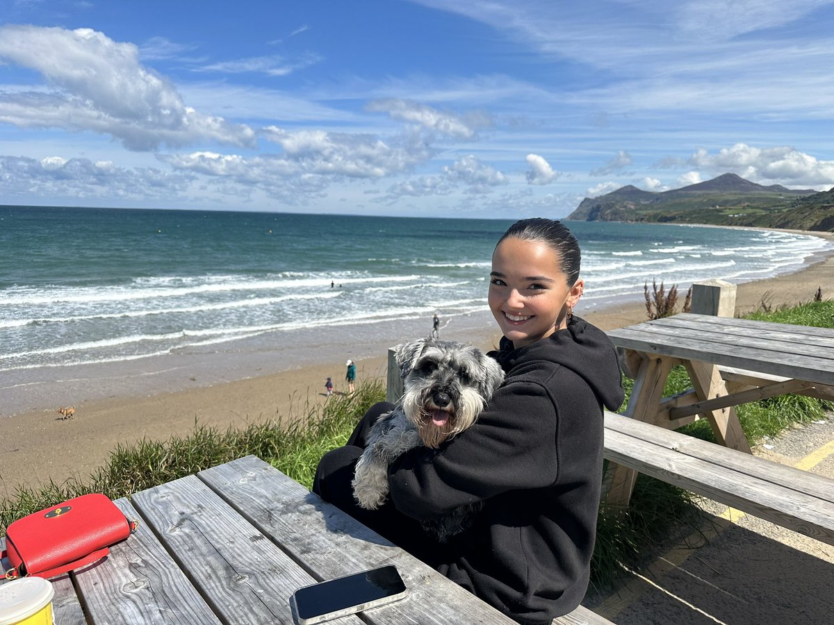 Lynne Higginbottom (@lynhigg) on Twitter photo My youngest is home from <a href="/ItaliaContiUK/">Italia Conti</a> first year done👍🏻 we’re in our favourite place and the sun is shining! #sbltwitter #education #sbms #schools #Nefyn My youngest is home from <a href="/ItaliaContiUK/">Italia Conti</a> first year done👍🏻 we’re in our favourite place and the sun is shining! #sbltwitter #education #sbms #schools #Nefyn