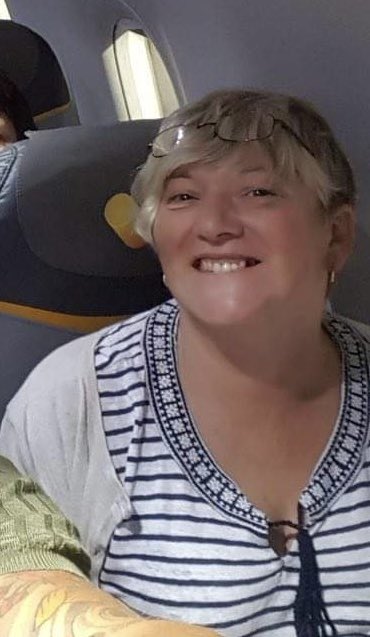 Mum’s funeral will be held at Glynn Valley Crematorium, Bodmin on Friday 4th August at 9.30am. 

Please wear something bright and summery for Tracy, she didn’t like black.

We would love to see as many people there as possible 💙