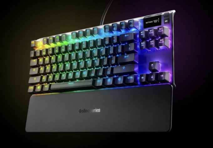 Shadox2nd's tweet image. 💥KEYBOARD GIVEWAY💥

With Cypnku and Xanders we are making a giveway 🎁
To participate you need to follow these rules :

- follow @Shadox2nd, @cypnku and @xandersvfx2 
- rt x fav this tweet ♻️❤️
- tag 2 friends 

The draw will take place on 10 of August 🗓️

Gl🍀!