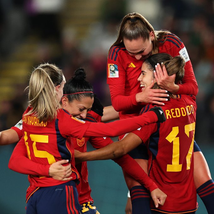TonyTannousTRBA's tweet photo. Purist stuff from #JPN &amp; #ESP continued today, so easy on the eye, hope they both go far 

Japan's 2nd was eventually a piece from magic from Aoba Fujino, but came after more than 15 passes in the build up 👏  #JPNCRC #ESPZAM #FIFAWWC https://t.co/oZeYV1gQNz