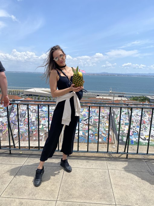 Willkommen im August 😃🍍 Wer von euch f&auml;hrt noch auf Urlaub? 🏖️ Bei mir geht es dieses Wochenende auf<a href="/tag/mvsales"class="tags"><span>#mvsales</span></a>