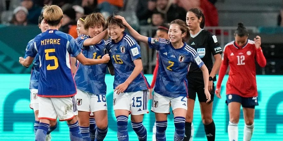 m_martinho94's tweet photo. Japan 2-0 Costa Rica.
Spain 5-0 Zambia 

So that’s it, Spain and Japan are going through to the last 16 of this Women’s World Cup.

#FIFAWWC #JPNCRC #ESPZAM https://t.co/y5CCLNIqdY