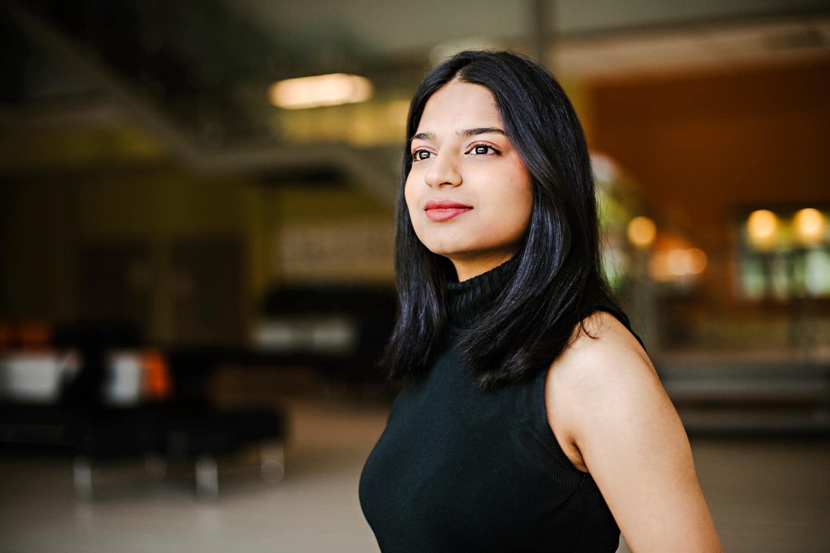 At Waterloo, Vega Kapoor advancing her actuarial knowledge and preparing to make a positive impact when she returns to her career in insurance.
Credit - University of Waterloo
Read more: bit.ly/3DhBAuO | #GradImpact Waterloo Math
#applybook