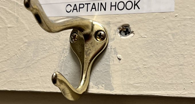 Peter Pan Goes Wrong on X: The name's hook. Captain Hook's hook 😂 📸  @henrywlewis  / X