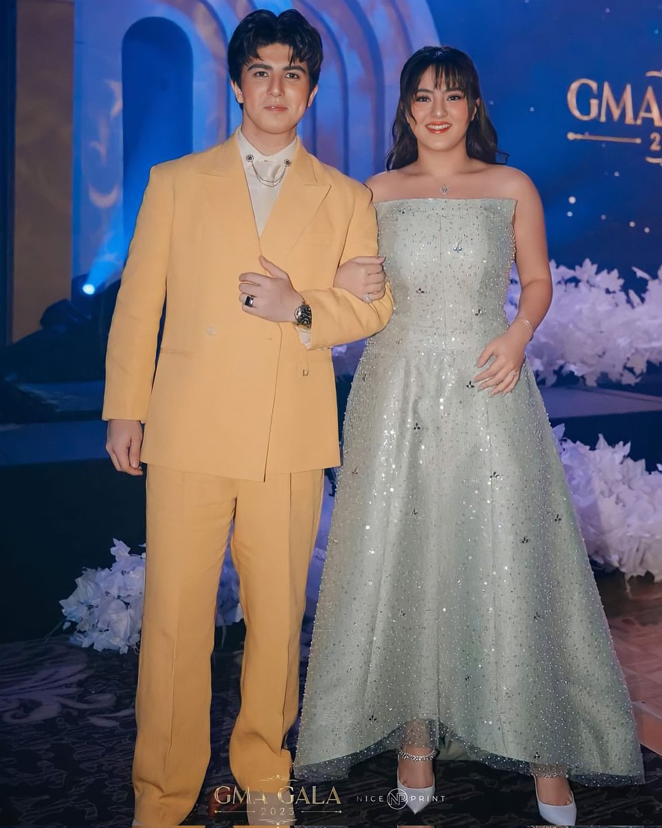 cassyellowheart's tweet photo. Cassy and Mavy Legaspi, Showbiz Royalty. 

PROUD KAPUSO CASSYxMAVY
#LegaspiTwins5thAnniv @iammavylegaspi @LegaspiCassy https://t.co/OTp3ZSch44