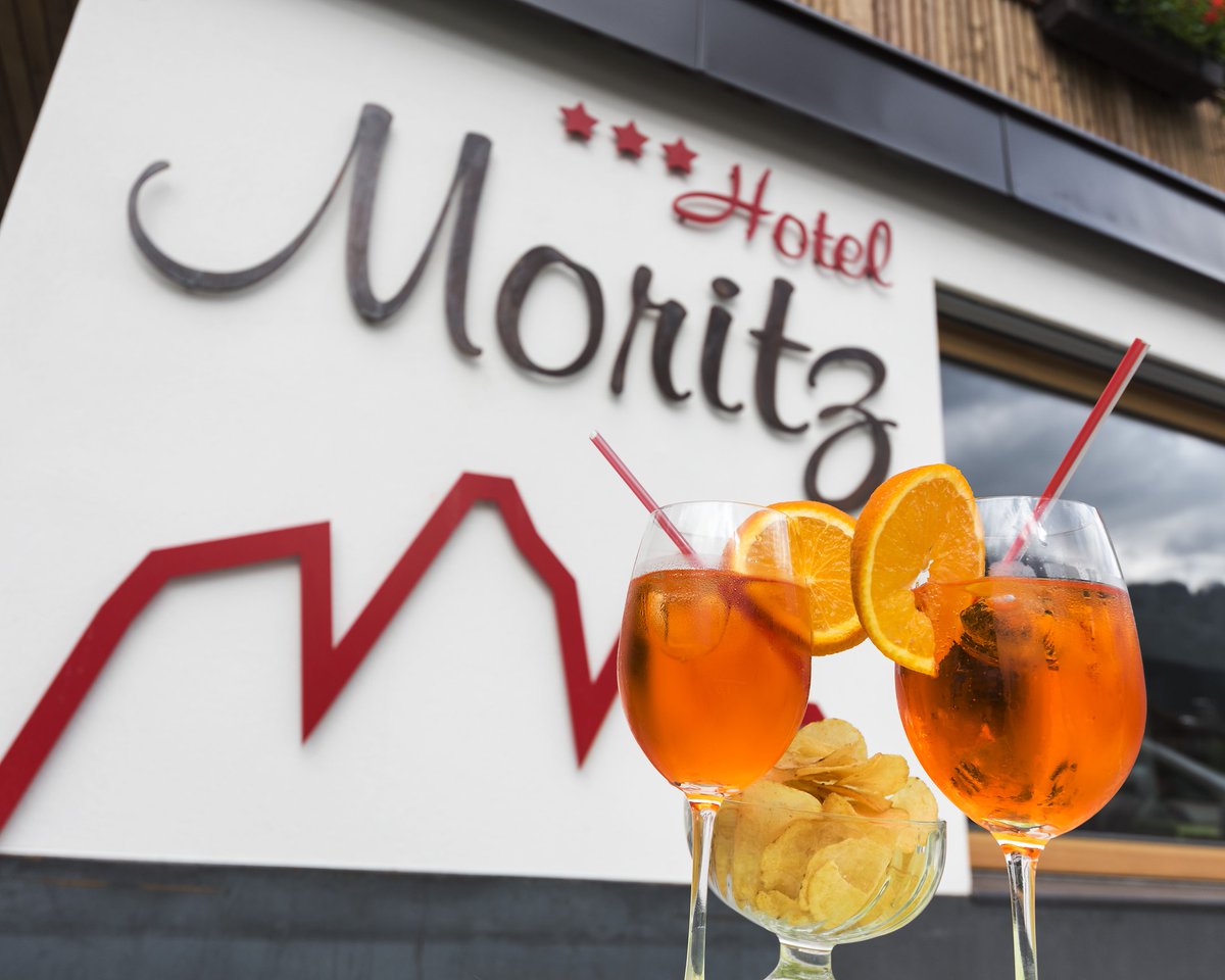 MoritzHotel's tweet photo. #moritz #Hotel #dolomiti  #Vacanze #spritz #ALTOADIGE
#SUEDTIROL #DOBBIACO #TOBLACH #URLAUB #3CIME #ZINNEN https://t.co/8xw2Ximntc